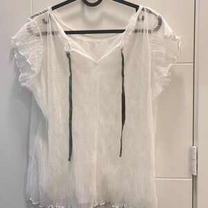 2 ways to wear a see-through top